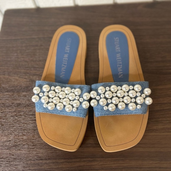 Stuart Weitzman Goldie Faux Pearl Embellished Slides, size 8B. - Picture 4 of 8